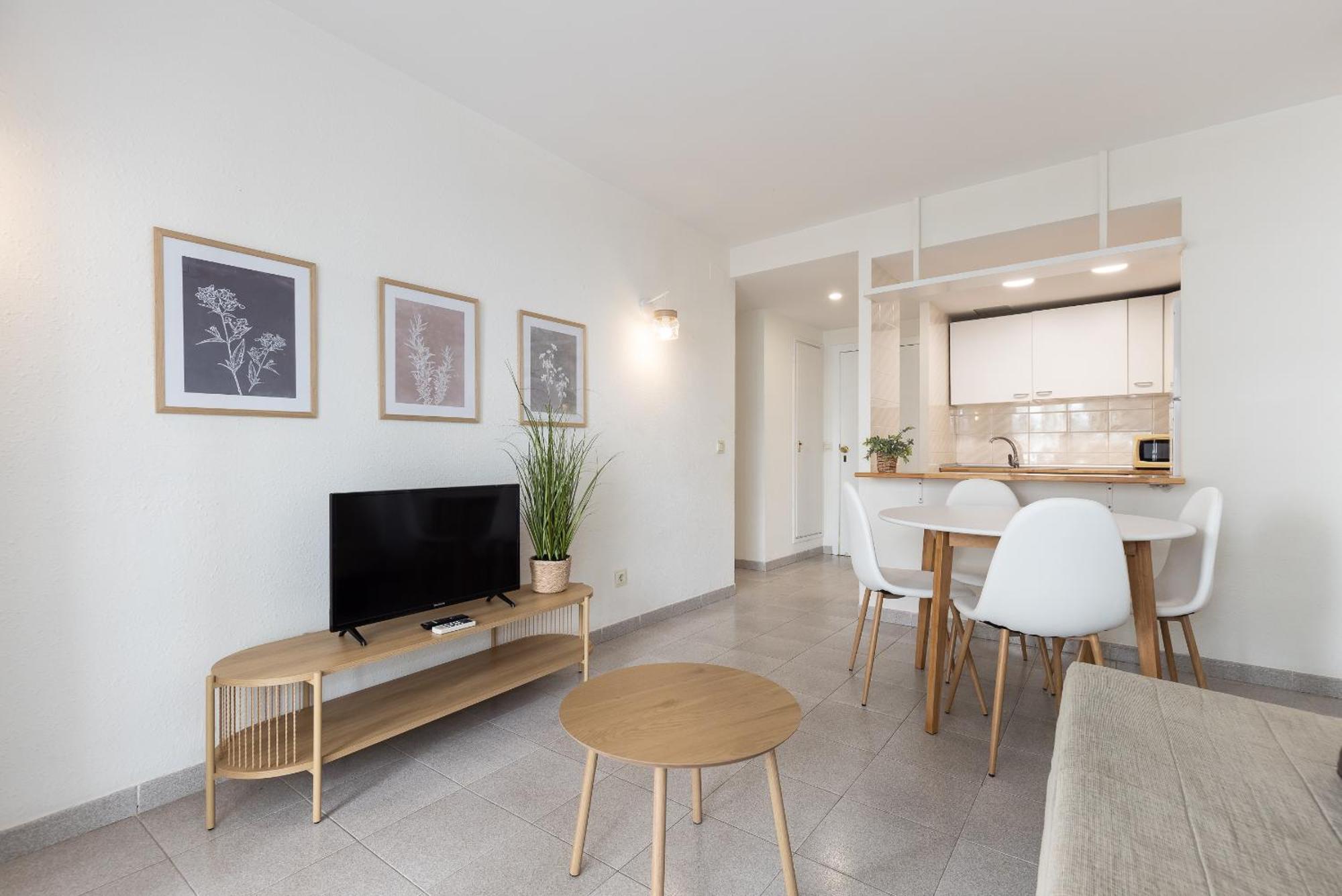 Uhc Apartamento Ruisenores Салоу Екстер'єр фото