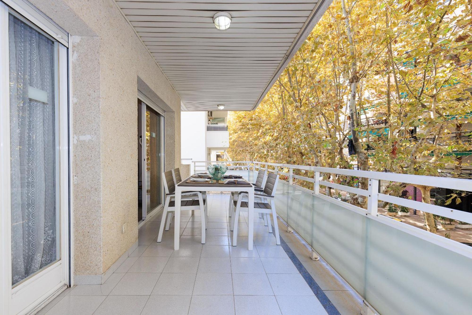 Uhc Apartamento Ruisenores Салоу Екстер'єр фото
