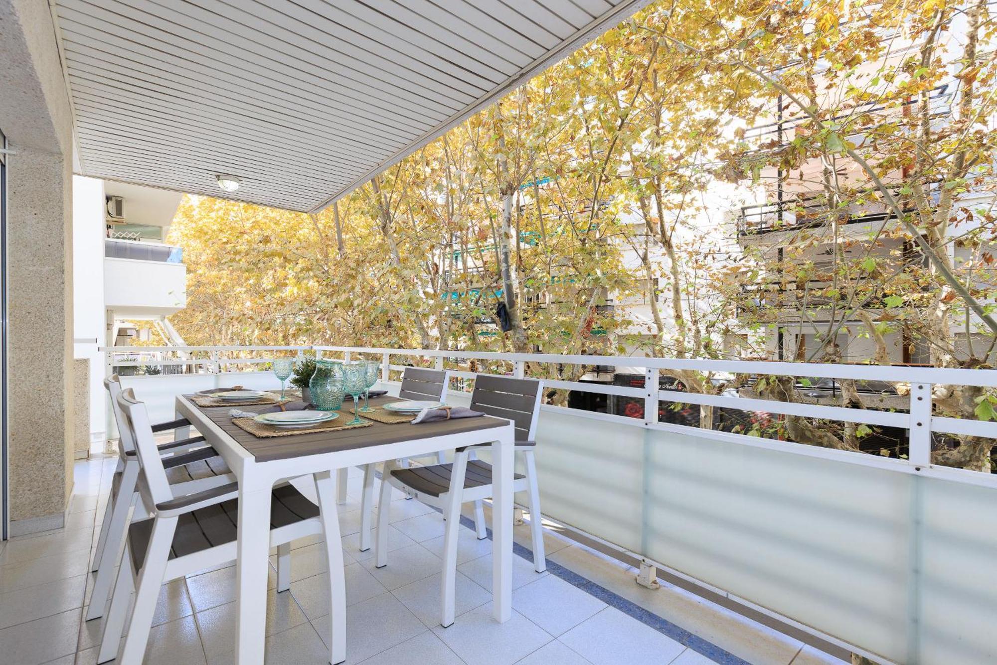 Uhc Apartamento Ruisenores Салоу Екстер'єр фото