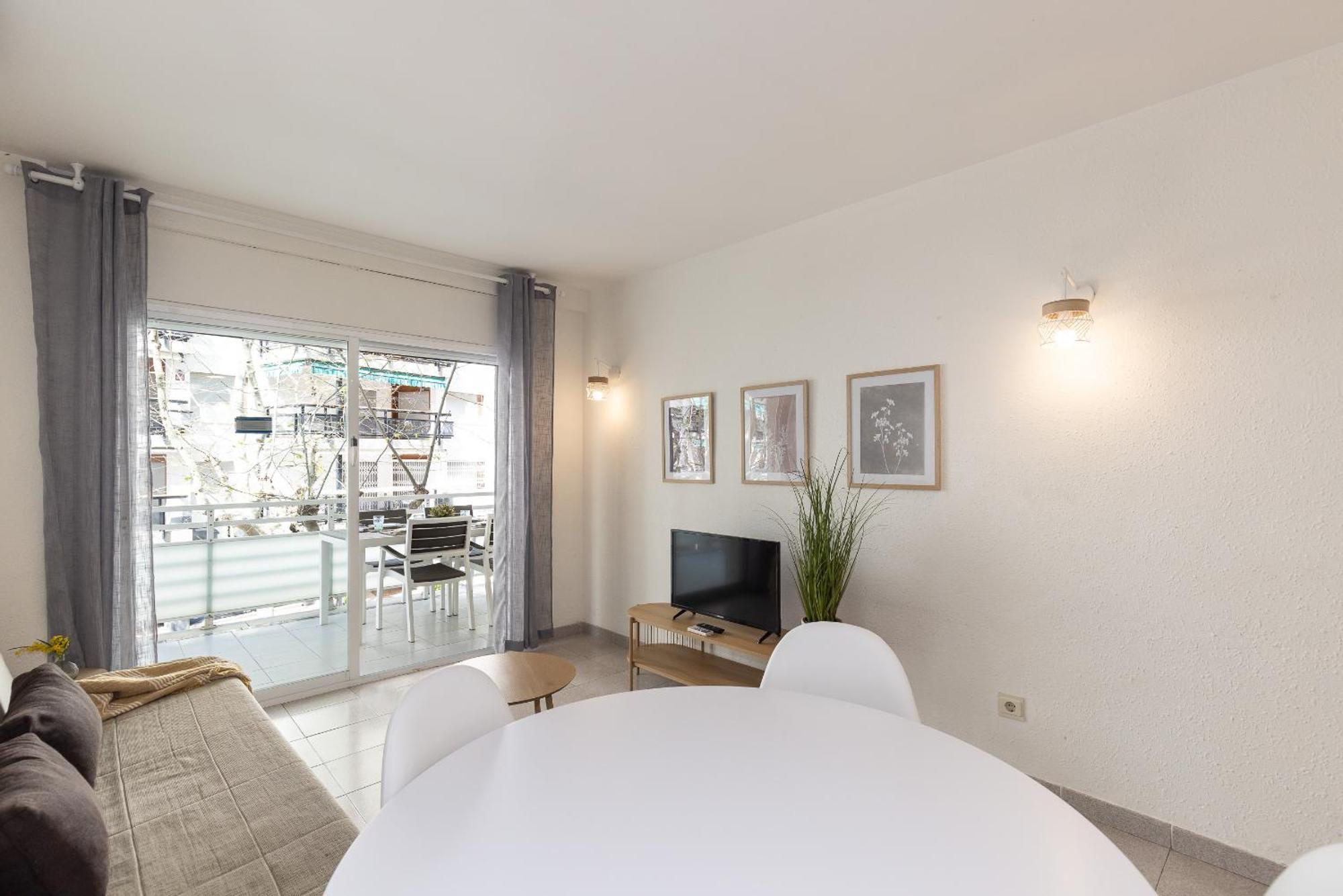 Uhc Apartamento Ruisenores Салоу Екстер'єр фото