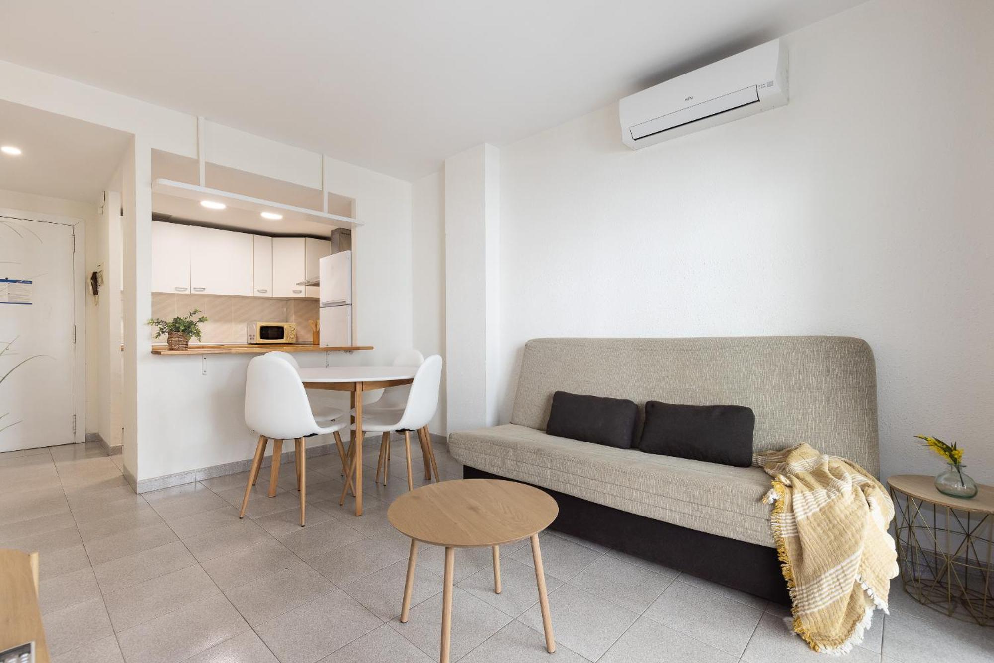 Uhc Apartamento Ruisenores Салоу Екстер'єр фото